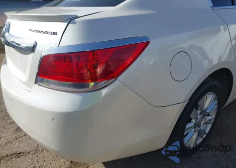 2013 Buick Lacrosse Leather Group из США, поврежденный, VIN 1G4GC5ER6DF141633